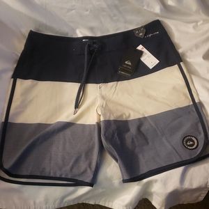 Brand New Quicksilver Swimming Trunks Sz 36